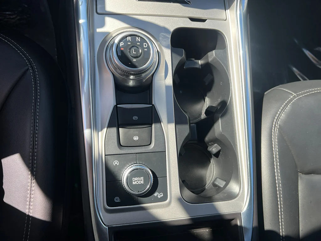 Used 2024 Stone Blue Metallic Ford XLT image 21