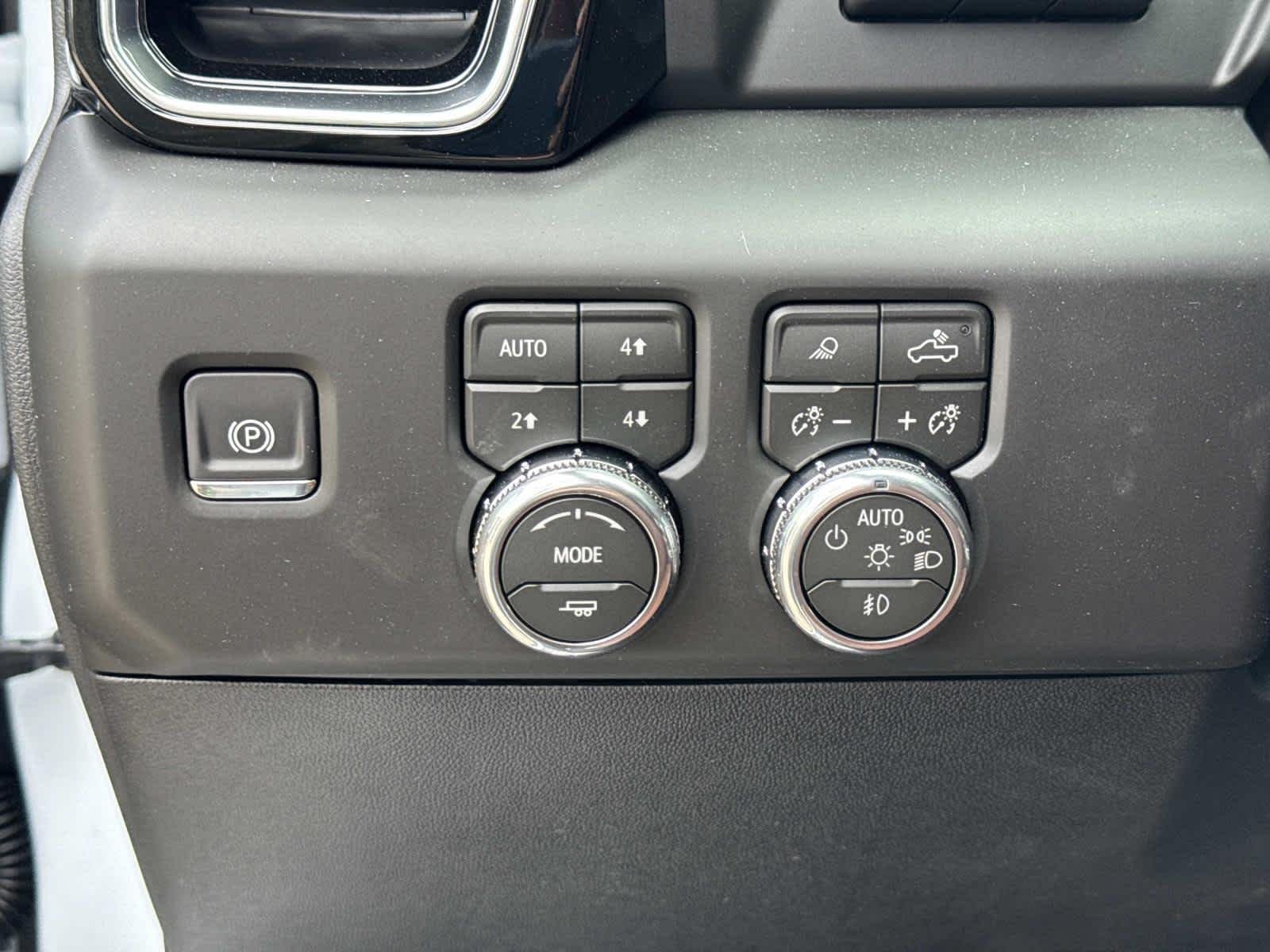 2026 GMC Sierra 2500HD Denali Ultimate - Photo 11