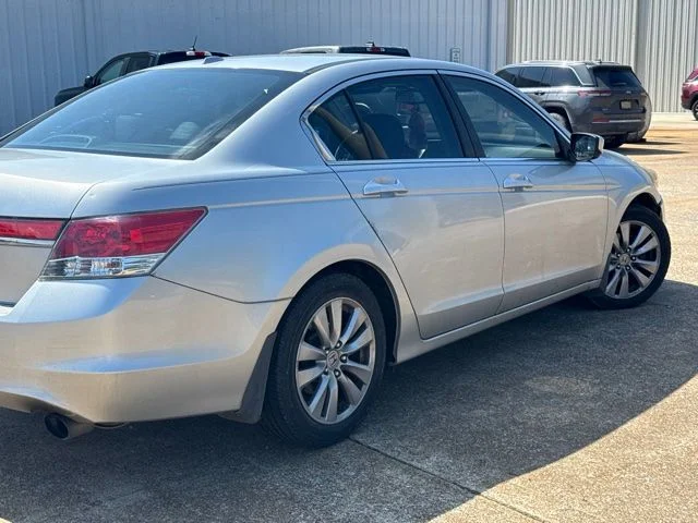 Used 2012 Silver Honda EX-L image 4