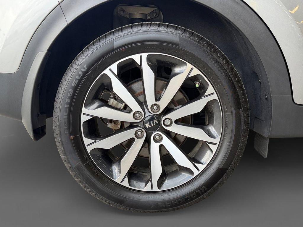 Used 2019 Gray Kia EX image 10
