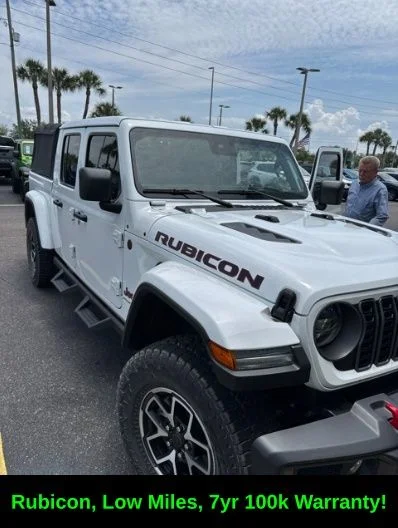 2025 Jeep Gladiator Rubicon Auto's photo