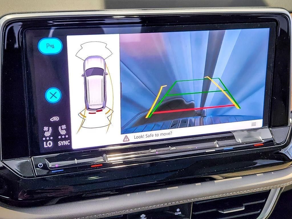 New 2026 Deep Black Pearl Volkswagen 2.0T SE w/Technology image 15