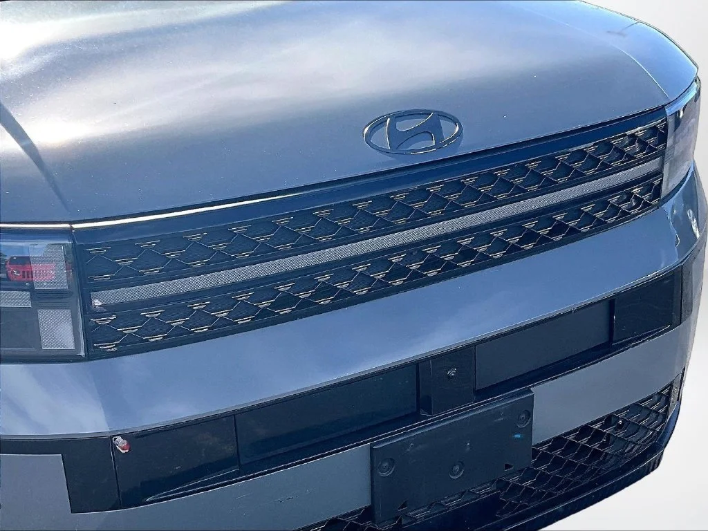 Used 2024 Gray Hyundai Calligraphy image 25
