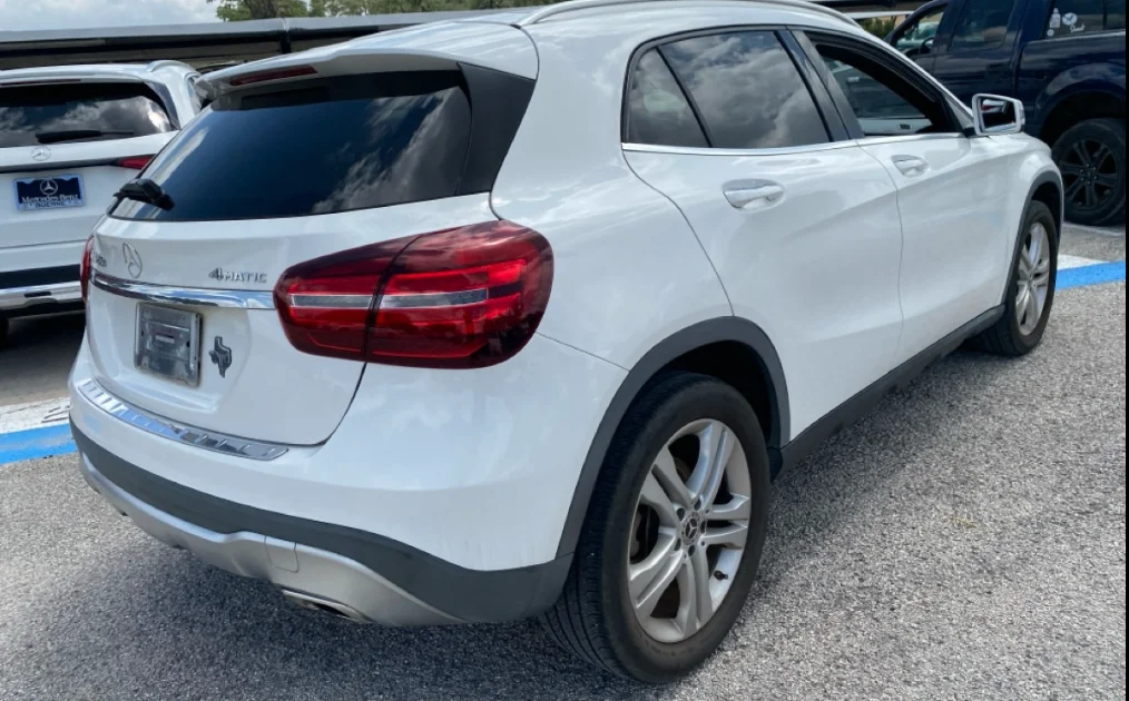 Used 2019 White Mercedes-Benz GLA 250 image 2