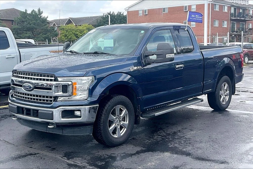 Used 2018 Blue Ford XLT image 11