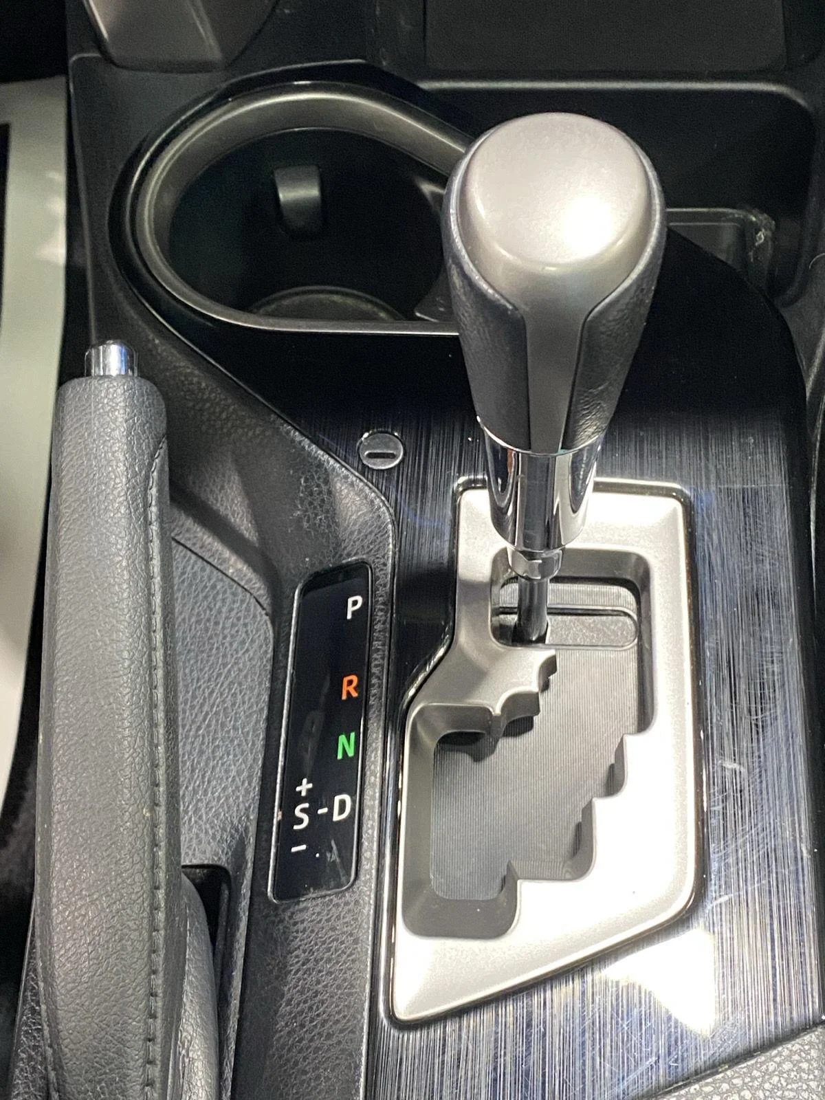 Used 2018 Ruby Flare Pearl Toyota Limited image 31
