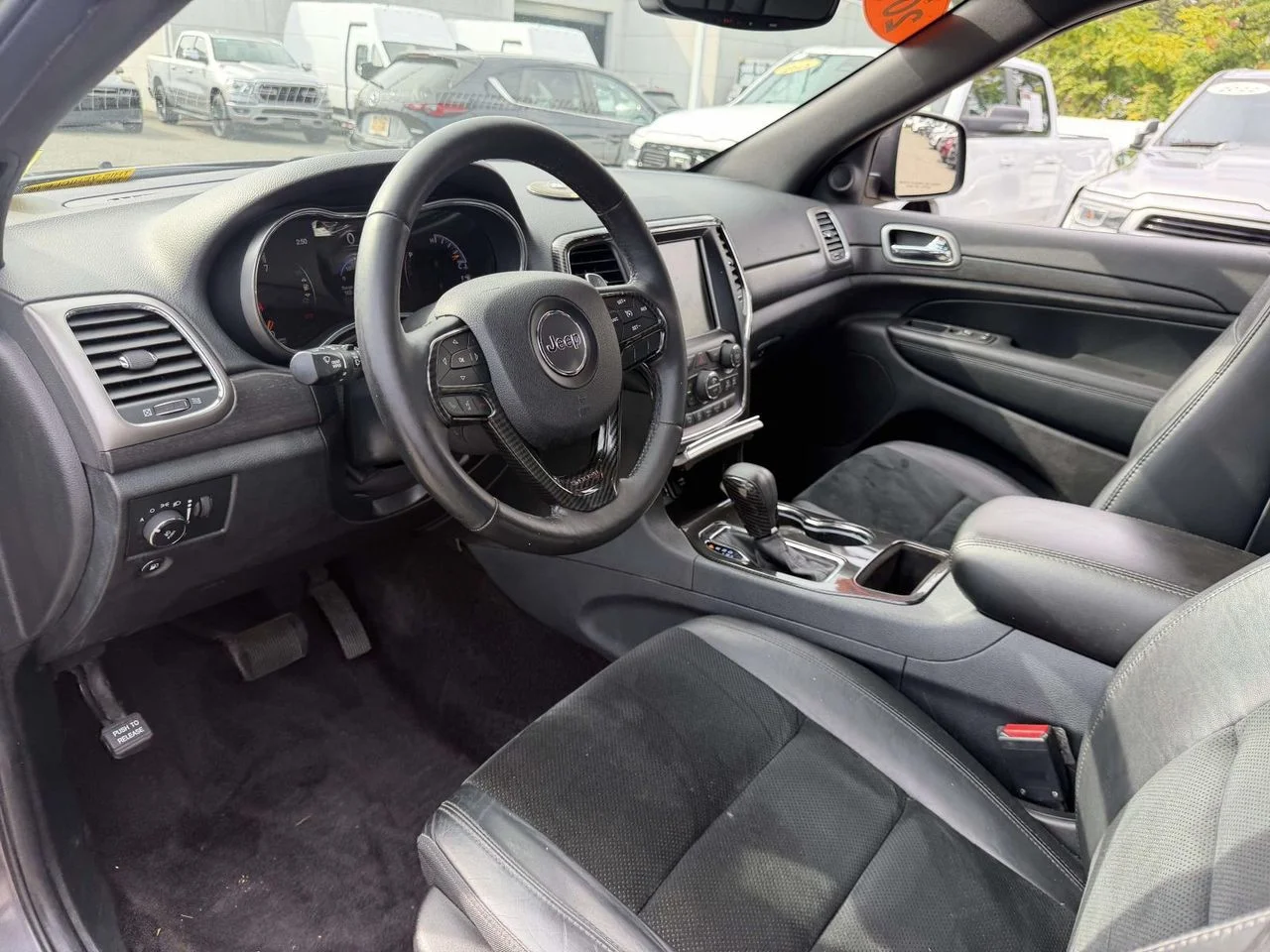 Used 2017 Granite Crystal Metallic Clearcoat Jeep Altitude 4x4 image 15
