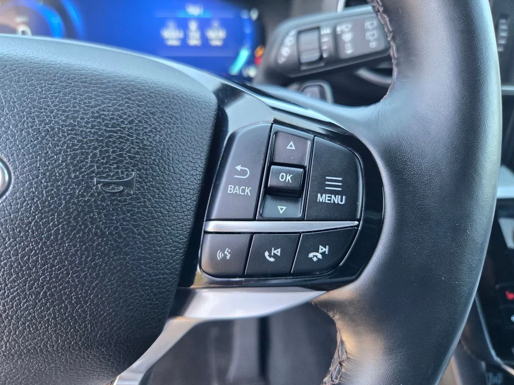 Used 2021 White Metallic Ford Platinum image 22