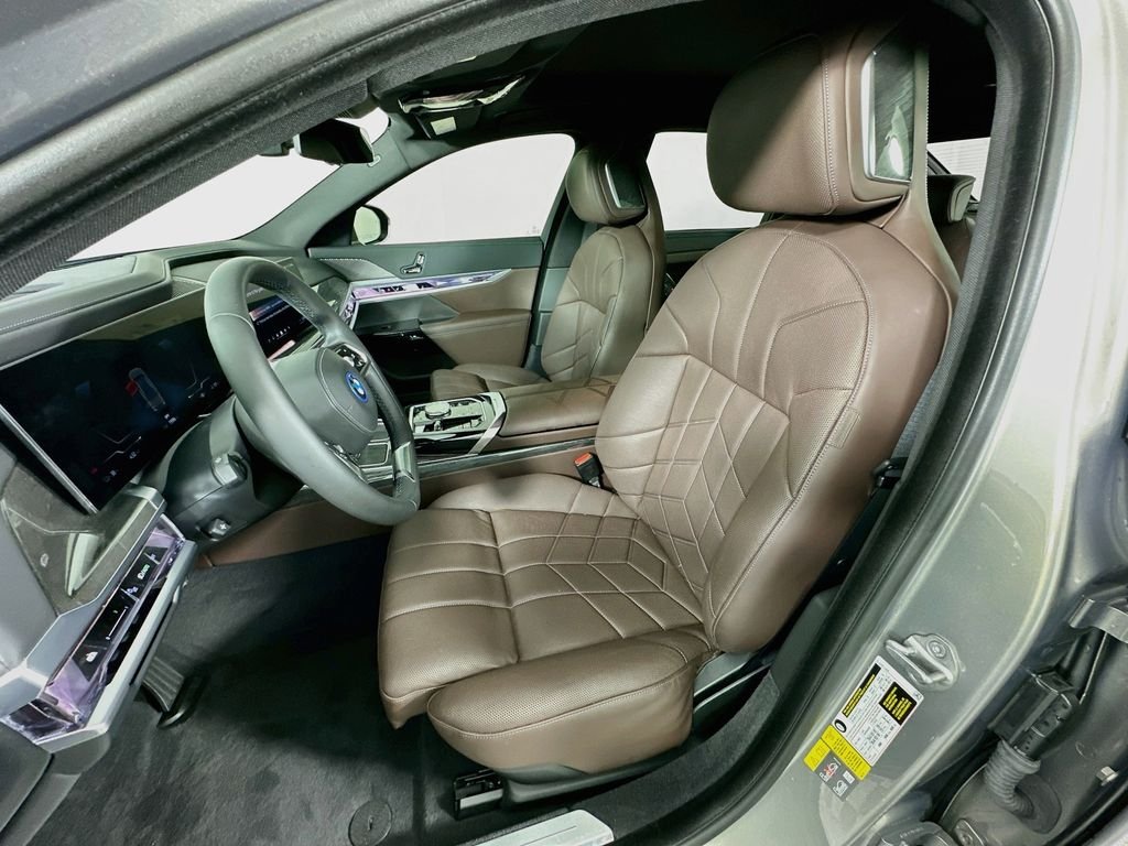 Certified Used 2024 Oxide Grey Met BMW xDrive60 image 21