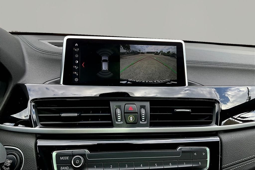 Used 2020 Black BMW sDrive28i image 13