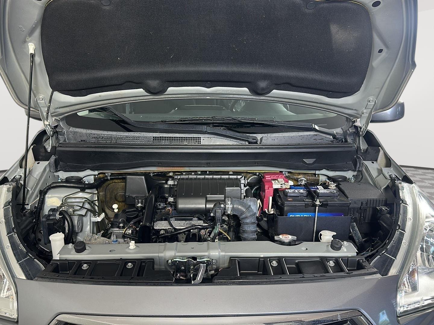 Used 2019 Mercury Gray Metallic Mitsubishi ES image 19