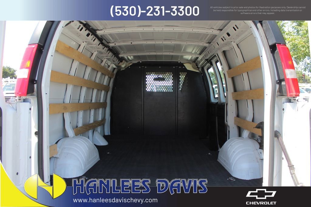 2023 GMC Savana Cargo Work Van - Photo 11