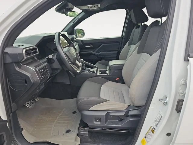 2025 Toyota Tacoma TRD Sport - Photo 9
