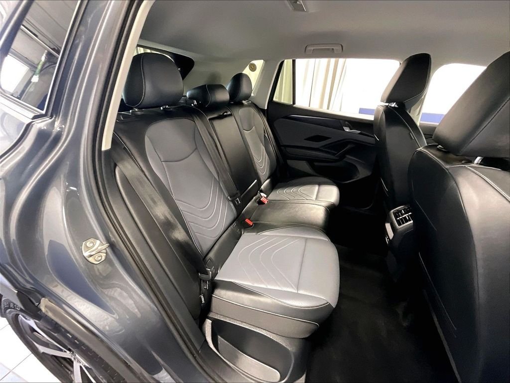 Certified Used 2025 Gray Volkswagen 2.0T SE image 16