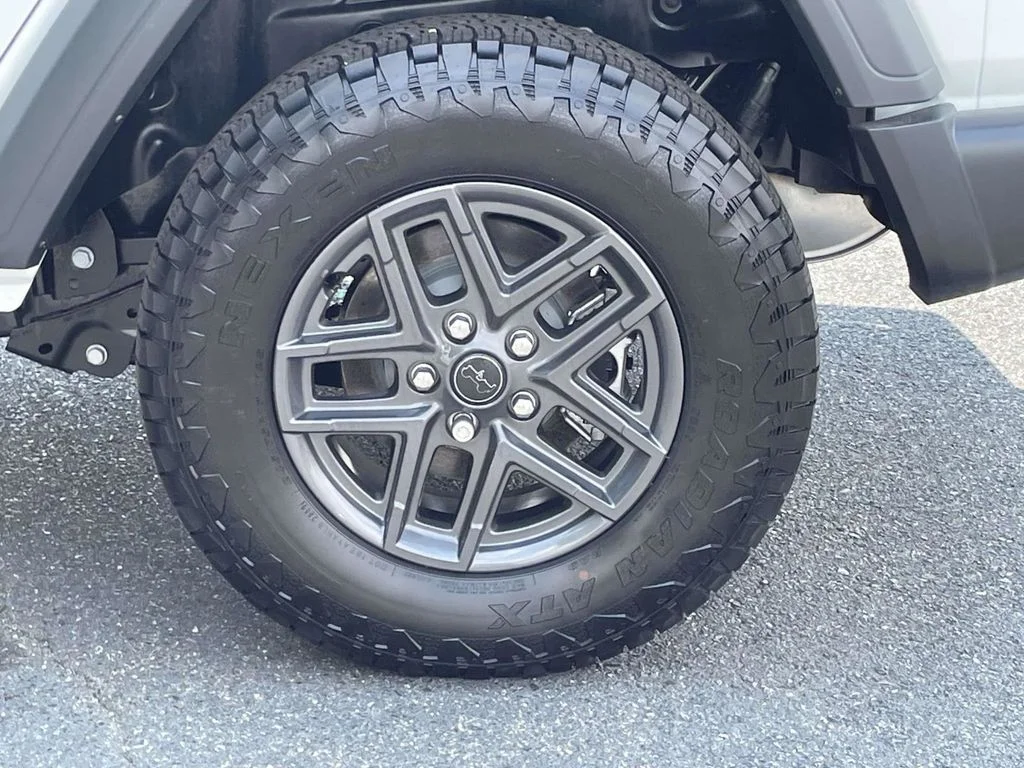 New 2026 Bright White Clear-Coat Exterior Paint Jeep Sport S image 12