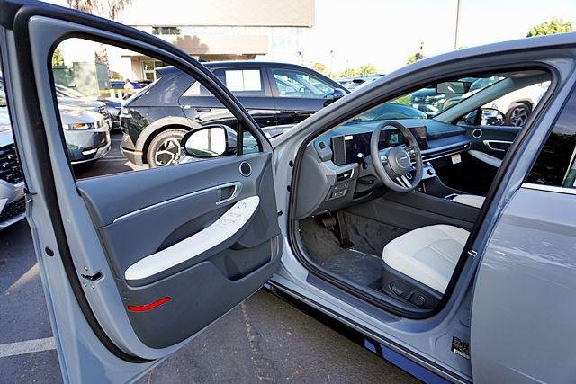 New 2026 Blue Hyundai SEL Sport image 38