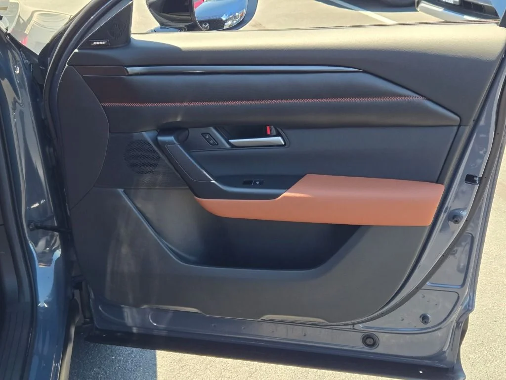Certified Used 2025 Gray Mazda 2.5 Turbo Meridian Edition image 5