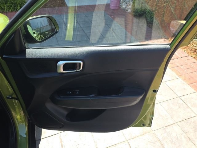 Used 2021 Green Hyundai SEL image 32