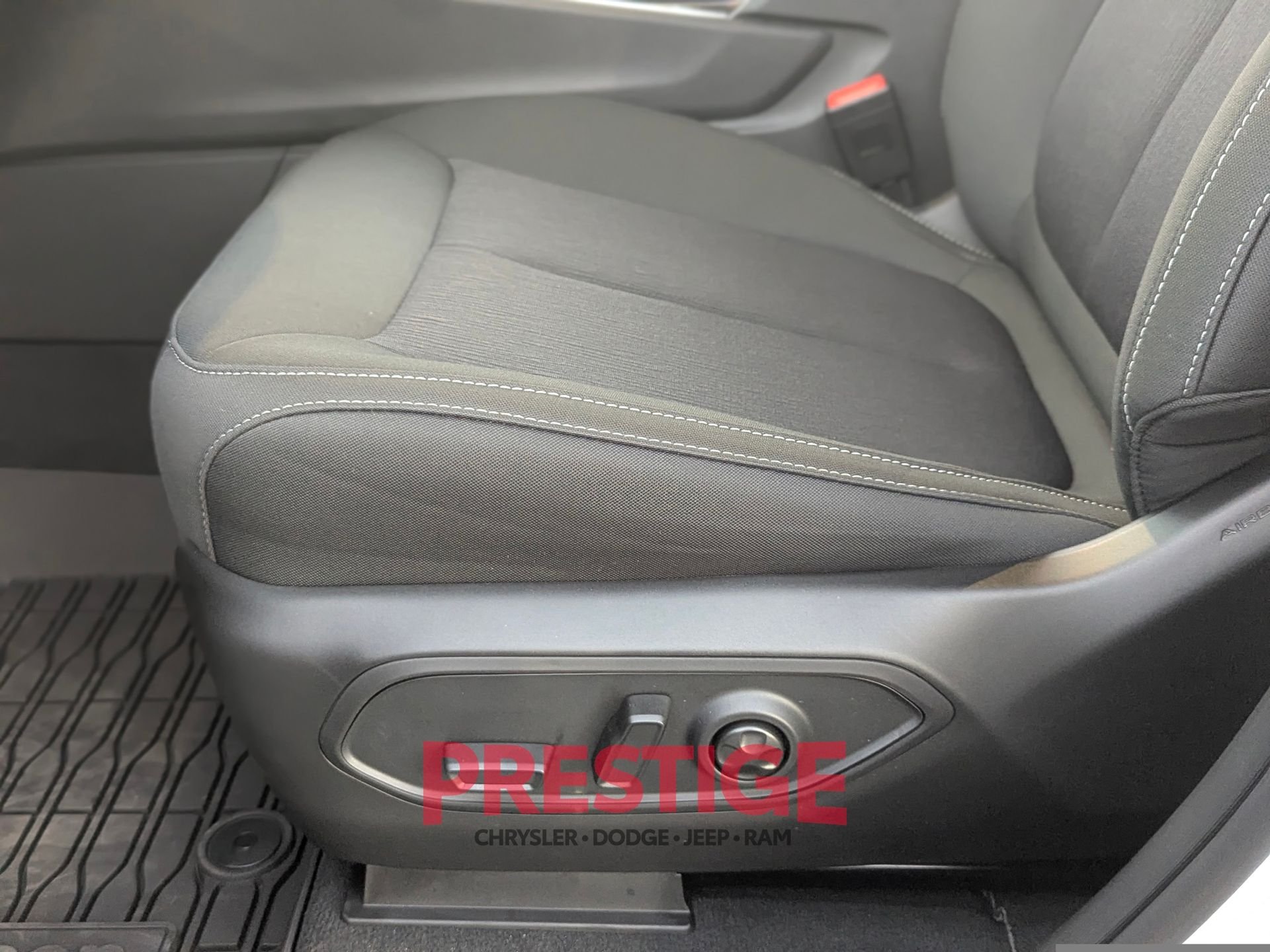 New 2026 Bright White Clearcoat Jeep Laredo image 23