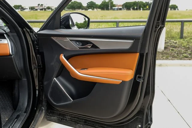 2026 Jaguar F-Pace R-Dynamic S - Photo 52