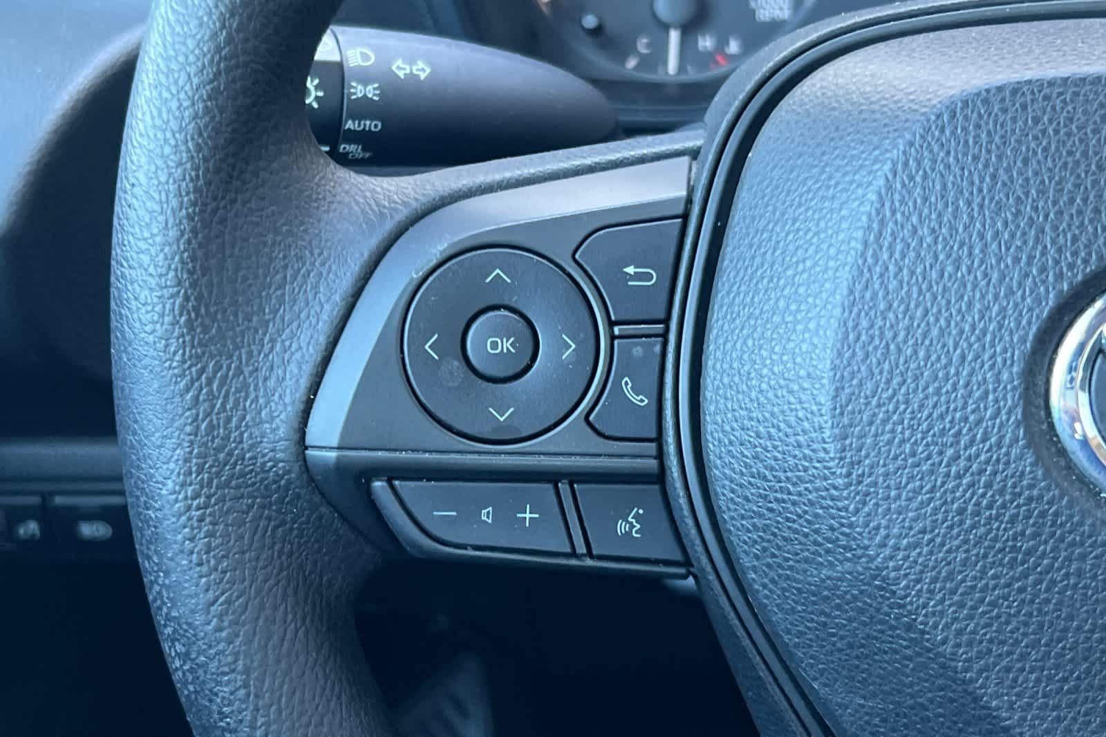 2023 Toyota Corolla LE - Photo 23