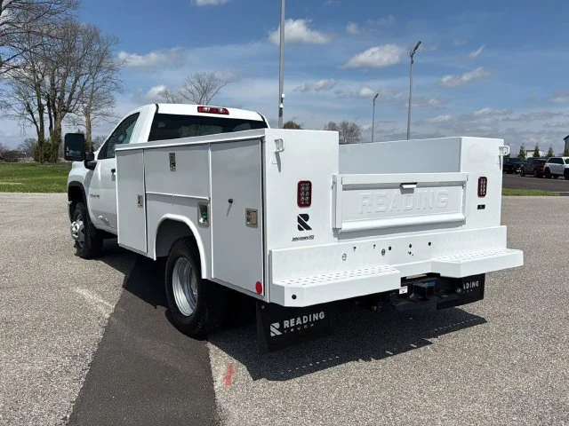 New 2026 Summit White Chevrolet Work Truck image 16