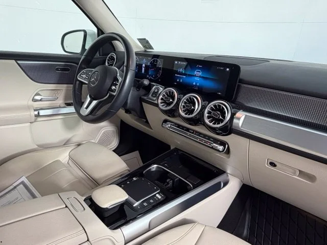 Used 2022  Mercedes-Benz GLB 250 image 48
