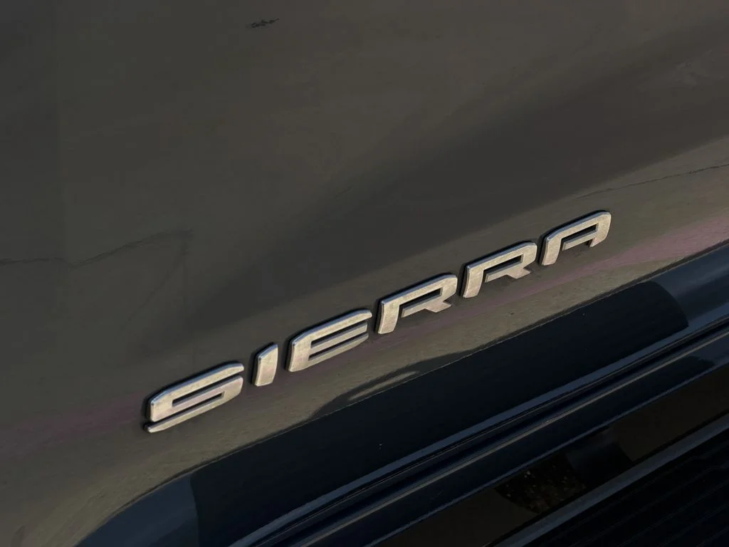 Used 2024 Blue GMC SLT image 11