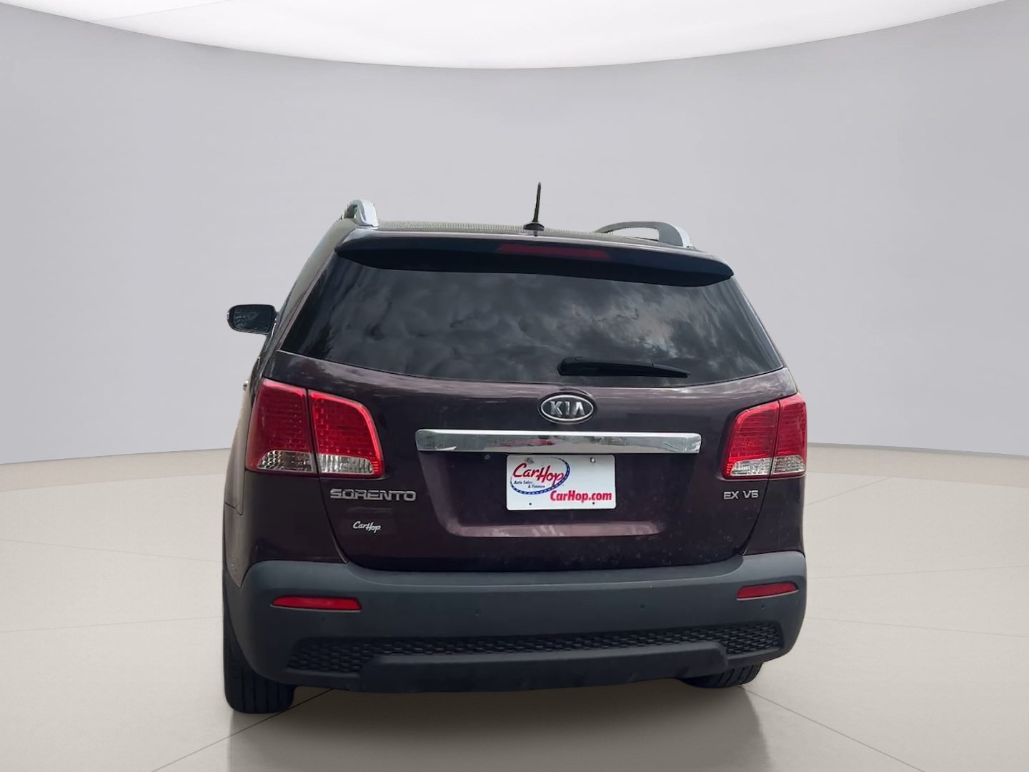 Used 2011 Maroon Kia EX image 4