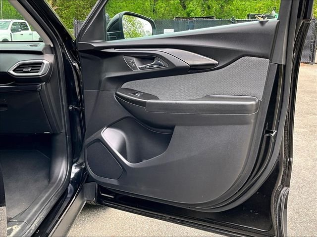 Used 2023 Black Chevrolet LT image 19