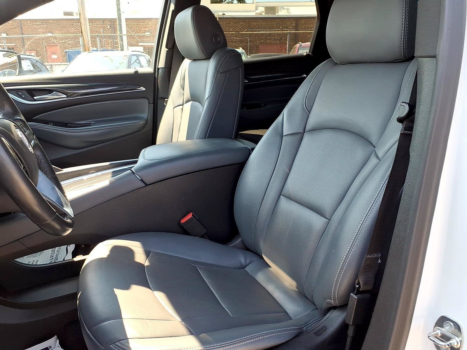 Used 2023 Summit White Buick Essence image 14