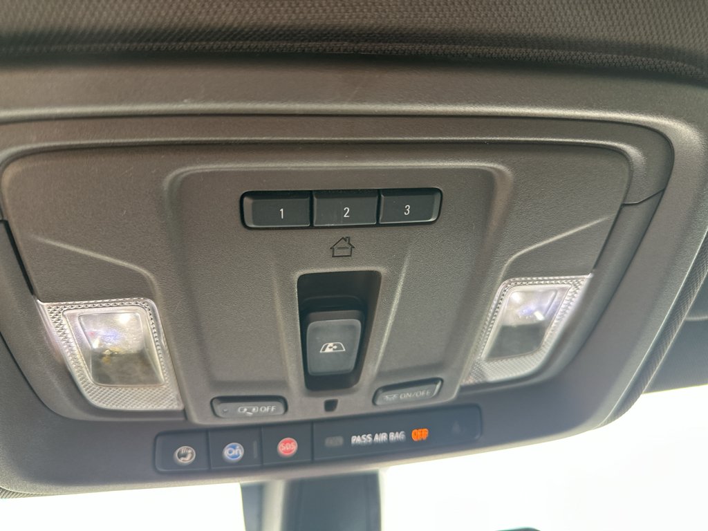 Used 2019 Onyx Black GMC SLT image 32