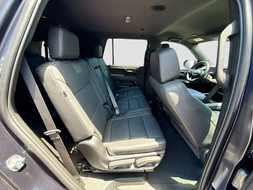 Used 2025 Gray Chevrolet LT image 32