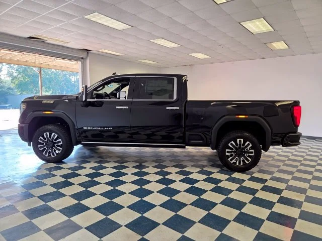 New 2026 Onyx Black GMC Denali Ultimate image 4