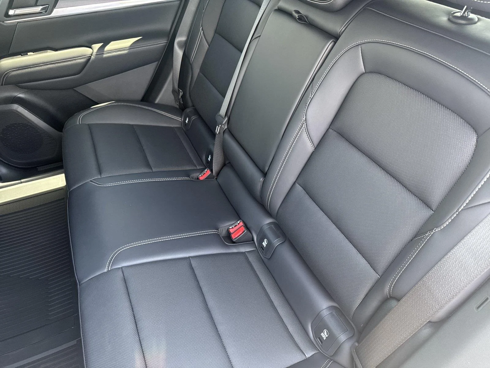 2027 GMC Terrain Elevation - Photo 32