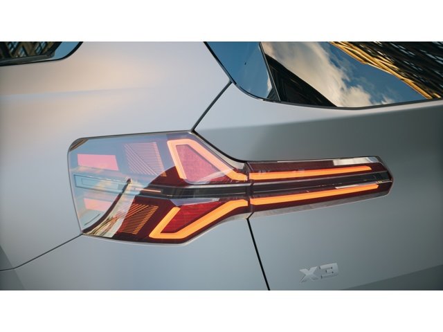 New 2026 Frozen Pure Grey Metallic BMW M50 xDrive image 8