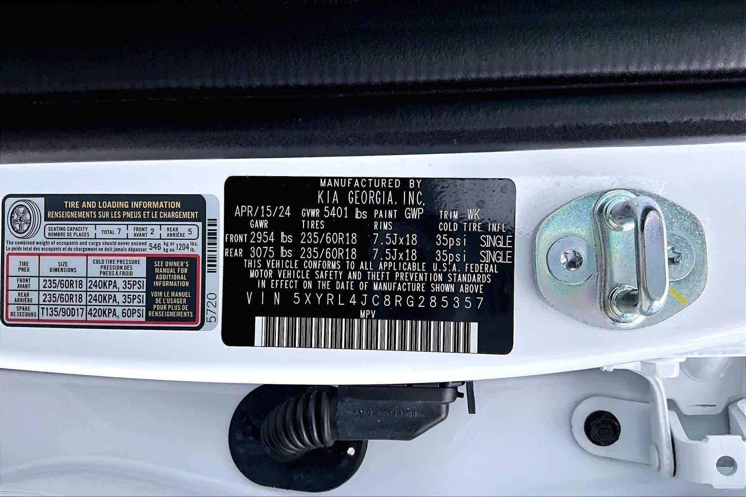 Used 2024 Glacial White Pearl Kia S image 33