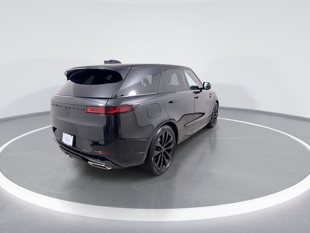 New 2027 Santorini Black Land Rover Dynamic SE image 8