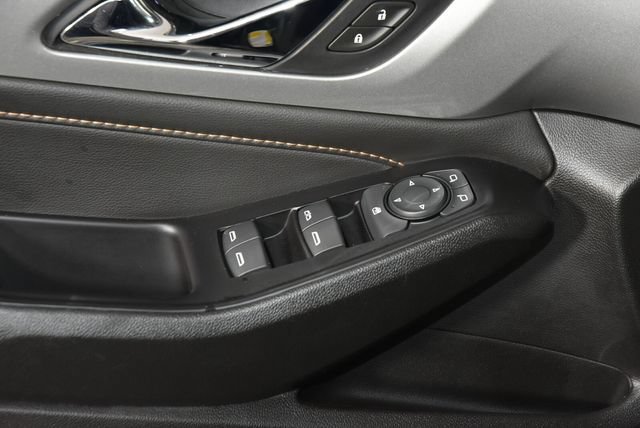 Used 2020 GRAPHITE METALLIC Chevrolet LT Cloth image 28