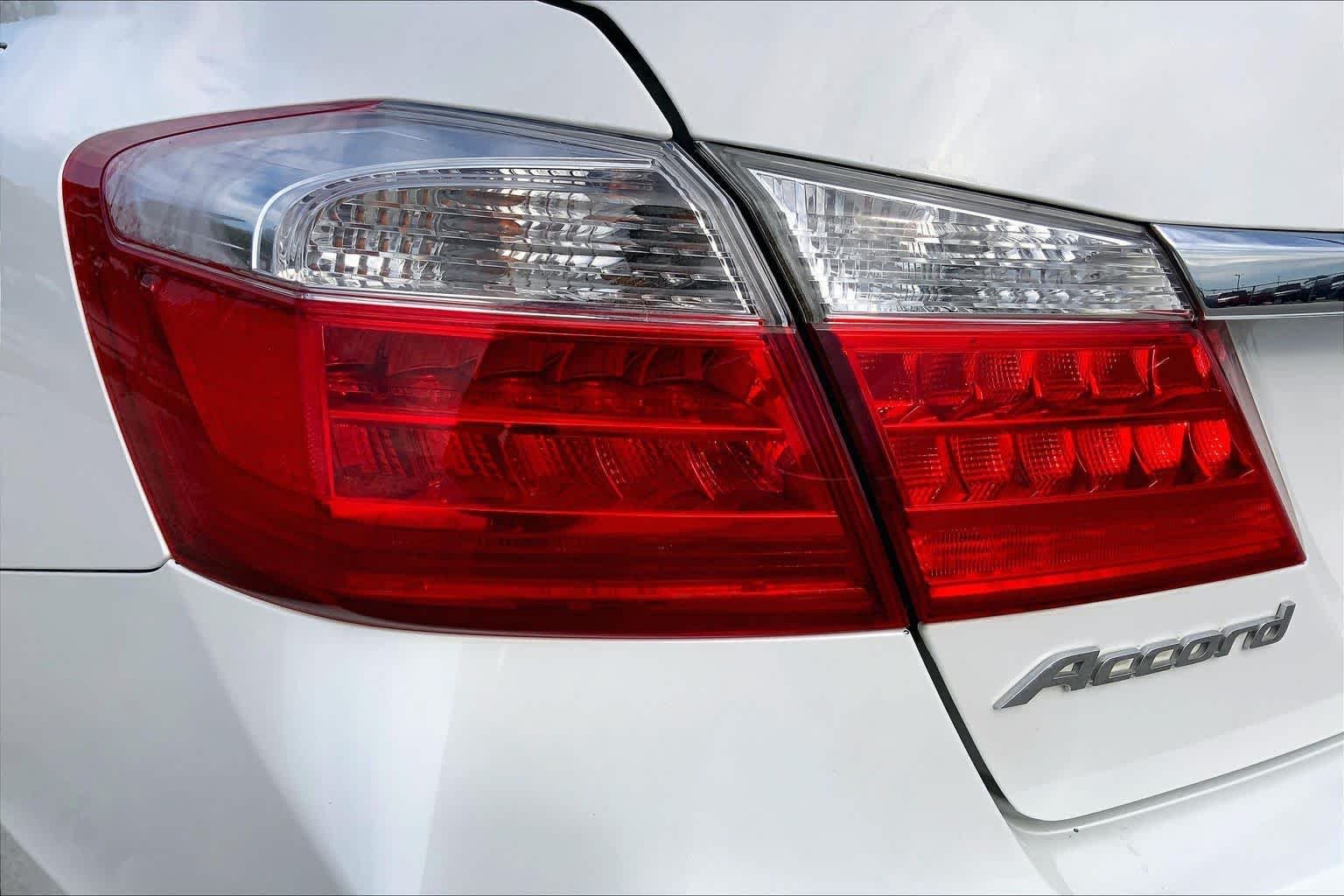 Used 2015  Honda  image 28