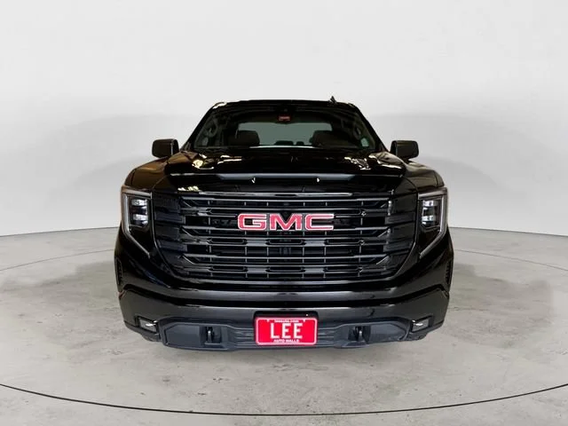 Used 2024 Onyx Black GMC Elevation image 9