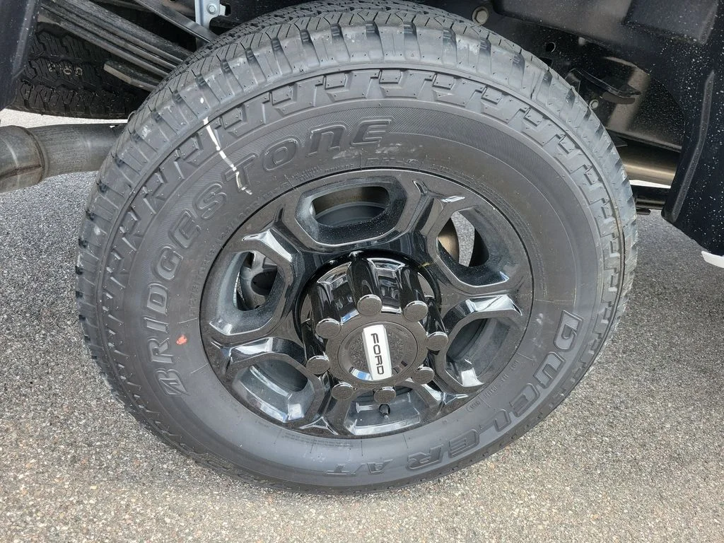 New 2026 Oxford White Ford F-350® XL image 6