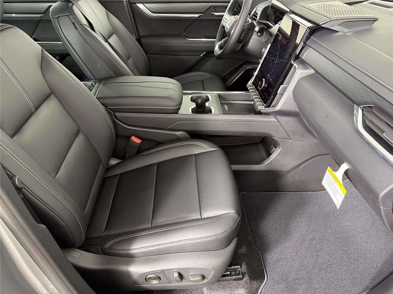 2026 GMC Acadia Elevation - Photo 11