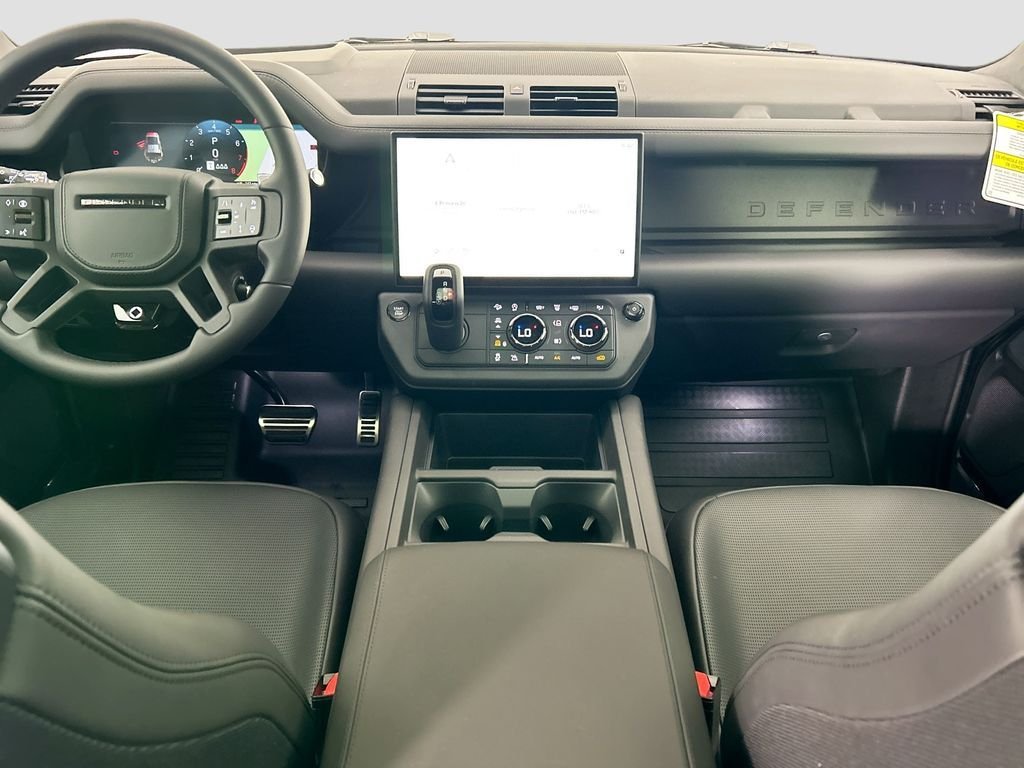New 2026 Narvik Black Land Rover OCTA image 13