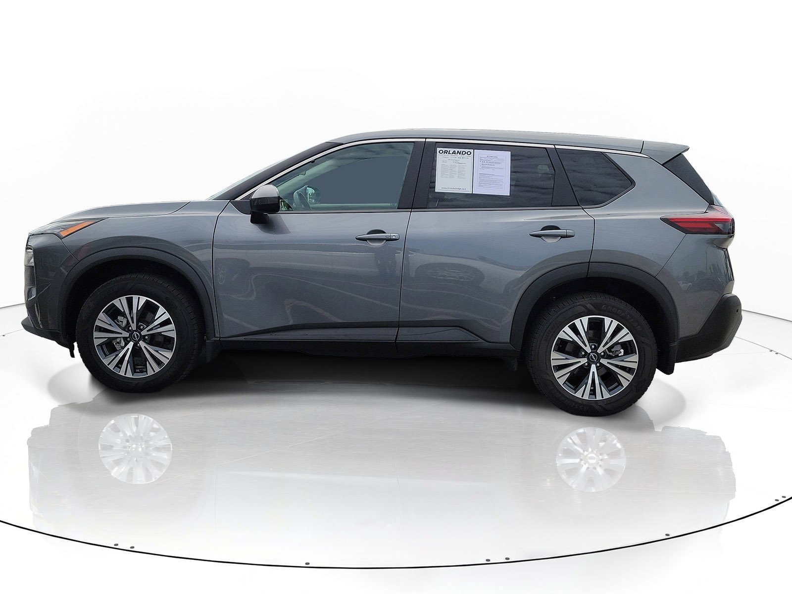 Used 2023 Gun Metallic Nissan SV image 4