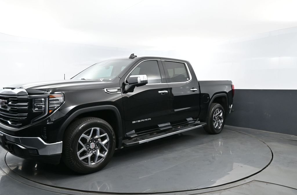 2023 GMC Sierra 2WD Crew Cab Short Box SLT's photo