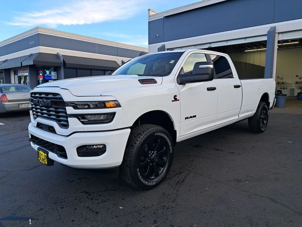 2026 RAM 3500 Big Horn 4X4 Crew Cab LWB's photo
