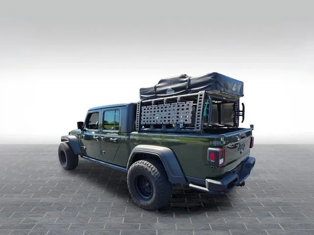 Used 2022 Green Jeep Sport image 5
