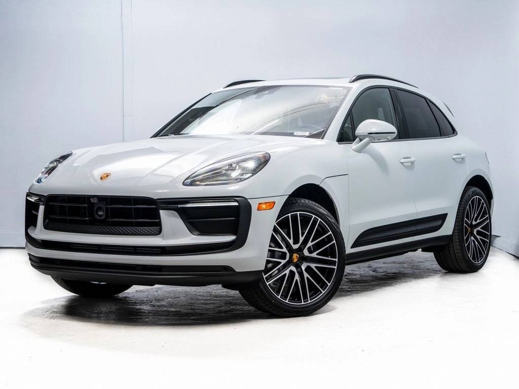 2026 Porsche Macan Base