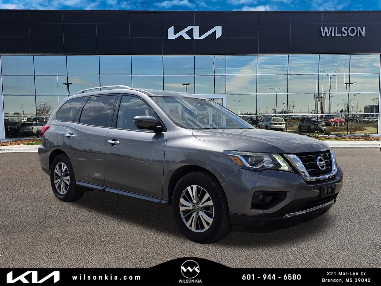 2019 Nissan Pathfinder SL